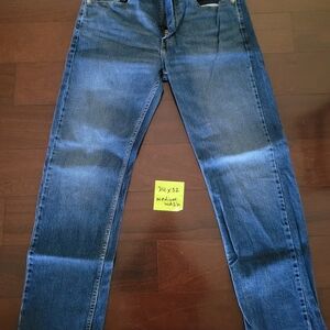 Levi Strauss 505 Medium Wash Men's Jeans 34x32